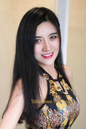 212350 - Kary Age: 34 - China