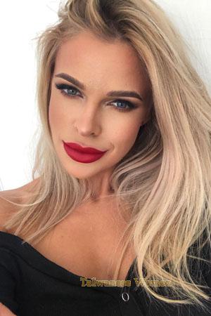 215882 - Ada Age: 32 - Romania