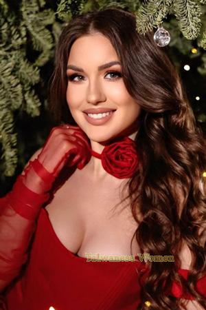 224204 - Yuliia Age: 23 - Ukraine
