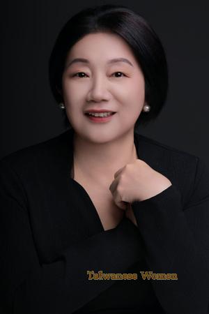 225544 - Samantha Age: 51 - China