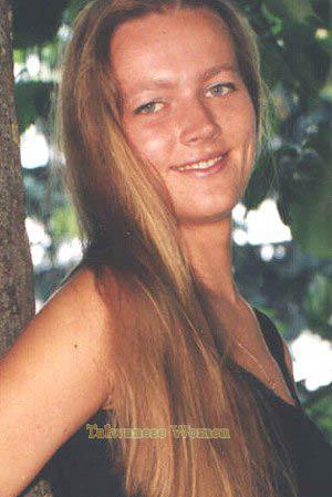 58086 - Olga Age: 33 - Russia